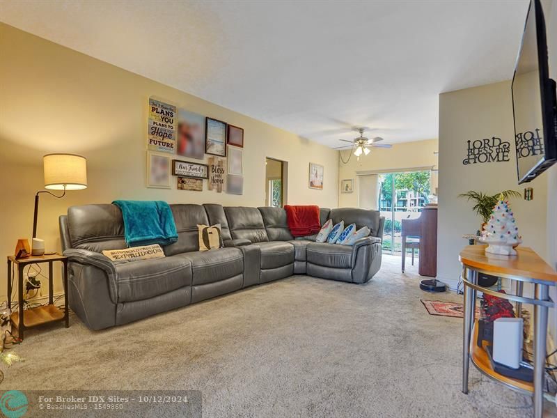 Image 17 of 84 For 3135 Palm Aire Dr  3135