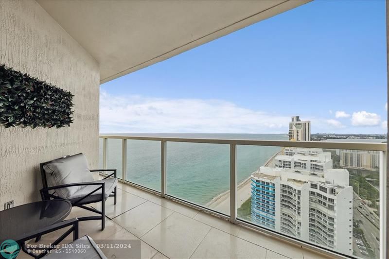 Image 19 of 21 For 16699 Collins Ave  4109