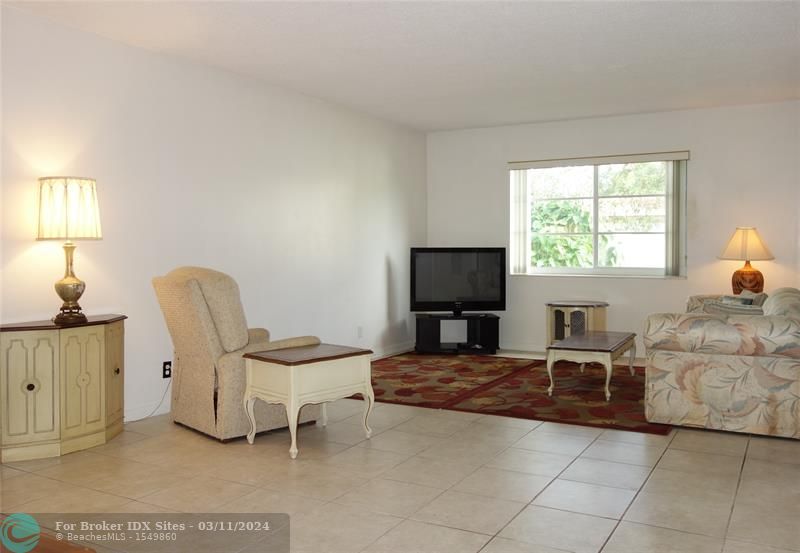 Image 12 of 42 For 649 Oakland Park Blvd  110a