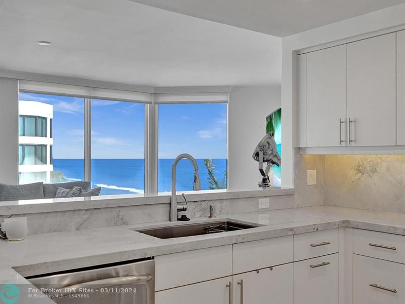 Image 4 of 40 For 2575 Ocean Blvd  305 S