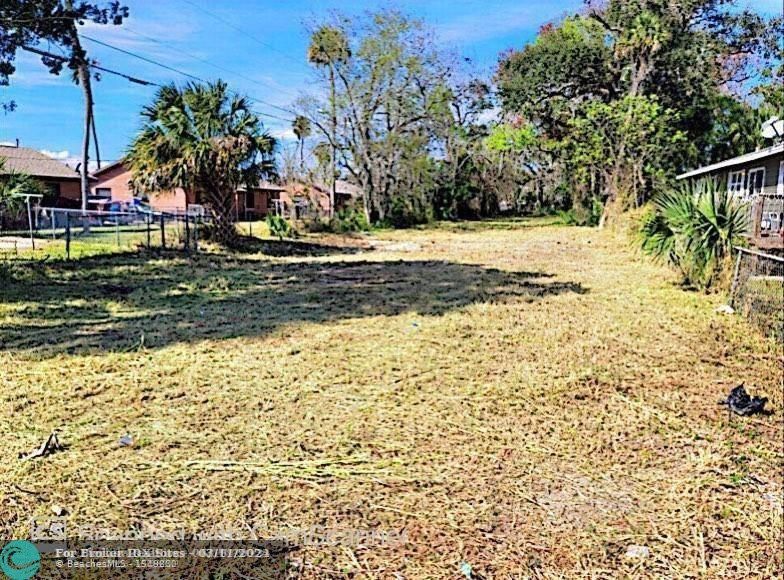 Listing Details for 716 Verdell  , Other City In The State, FL 32114