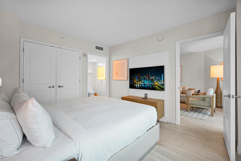 Image 23 of 49 For 505 Fort Lauderdale Beach Blvd  2214