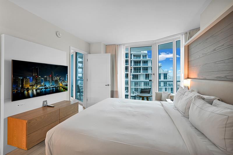 Image 25 of 49 For 505 Fort Lauderdale Beach Blvd  2214
