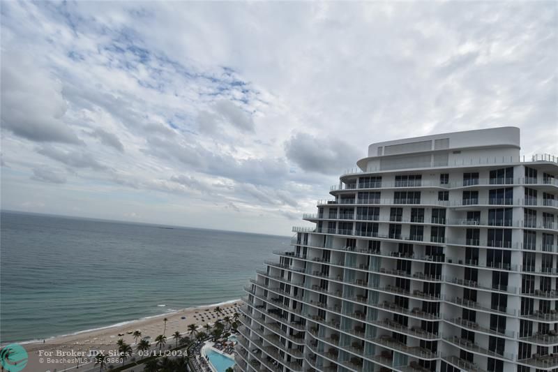 Image 15 of 16 For 551 Fort Lauderdale Beach Blvd  R1907