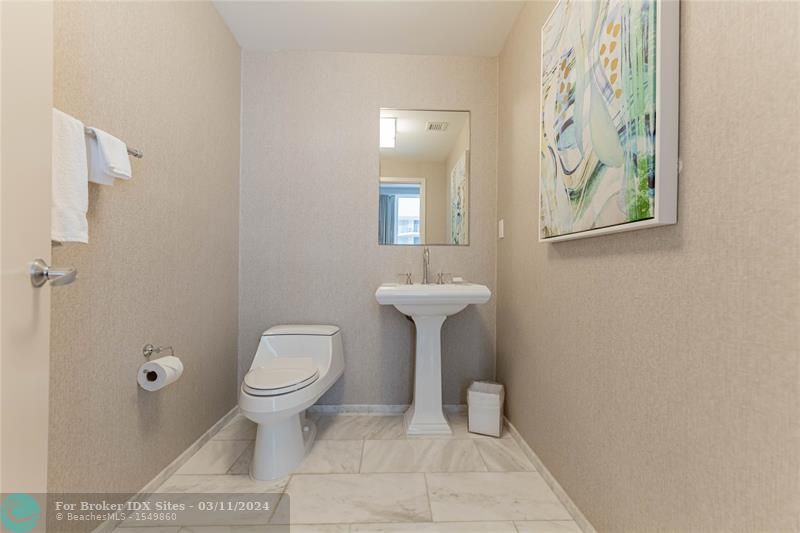 Image 16 of 22 For 551 Fort Lauderdale Beach Blvd  R606