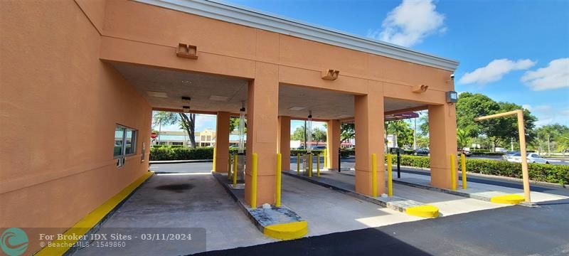 Image 2 of 5 For 5300 Coconut Creek Parkway