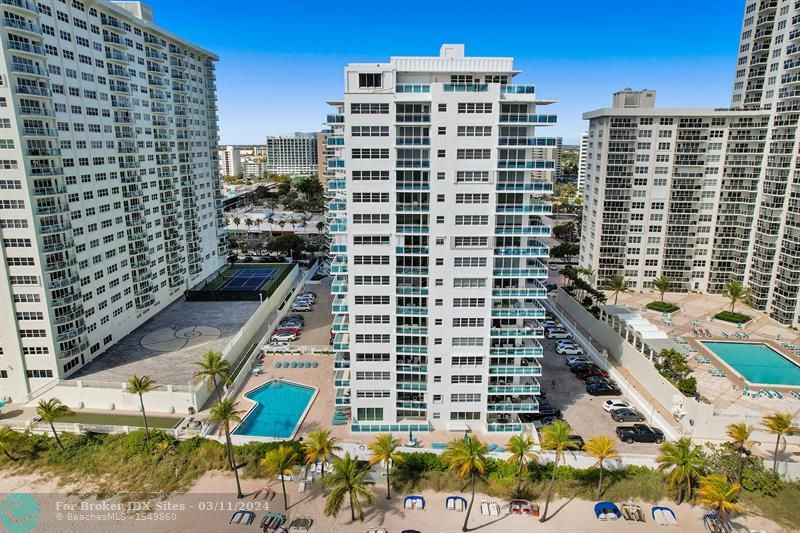 3430 Galt Ocean Dr  202