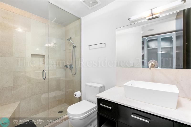 Image 40 of 71 For 2110 Ocean Blvd  25a