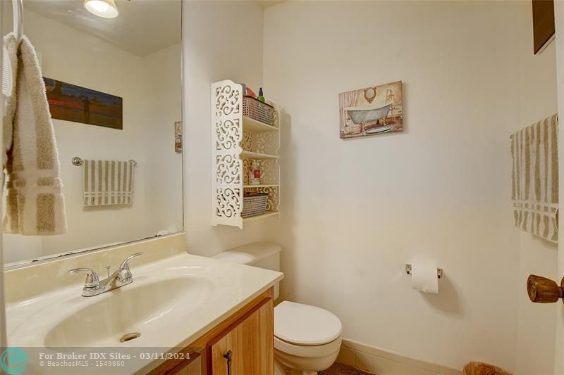 Image 14 of 24 For 2717 27th Way  D