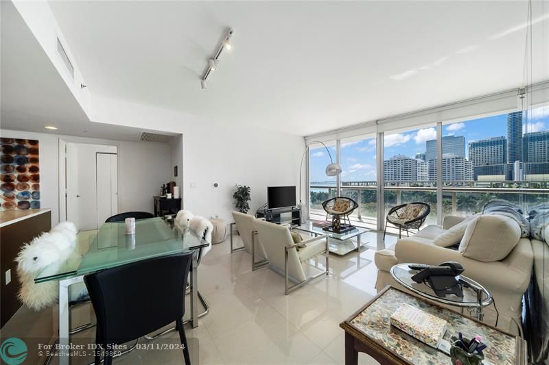 Image 6 of 52 For 495 Brickell Ave  811