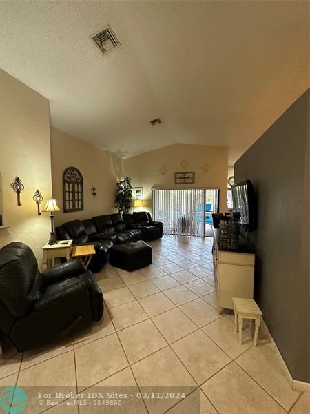 Details for 5615 64th Ln, Coral Springs, FL 33067