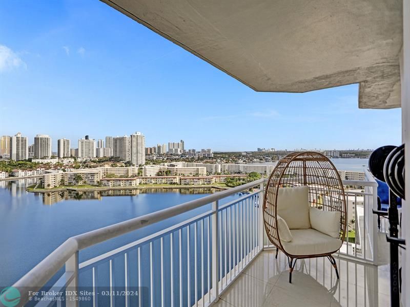 Image 14 of 47 For 18041 Biscayne Blvd  1805-4