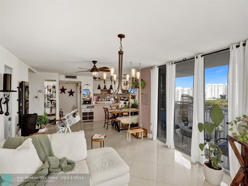 Image 18 of 47 For 18041 Biscayne Blvd  1805-4