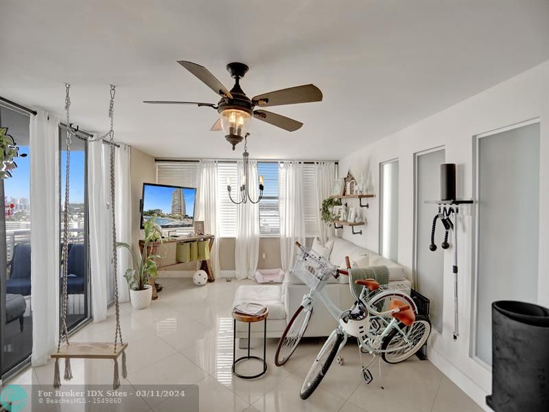 Image 34 of 47 For 18041 Biscayne Blvd  1805-4