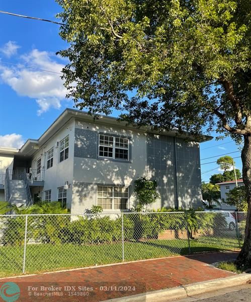 Details for 555 16th Ave  16, Miami, FL 33135