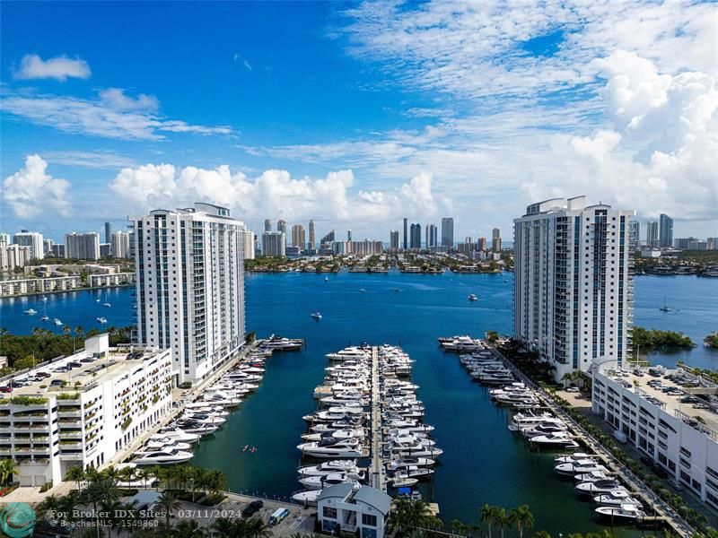 Image 30 of 62 For 17301 Biscayne Blvd  1011