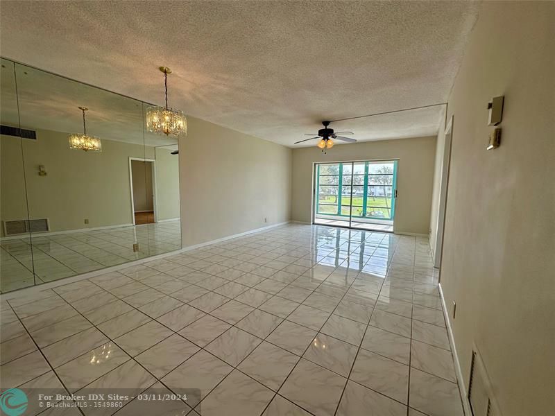 Image 5 of 21 For 2650 Golf Blvd  256