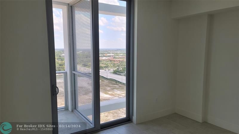 Image 17 of 60 For 2000 Metropica Way  1806