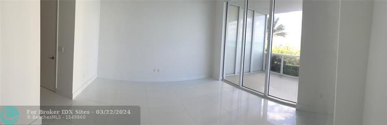 Image 2 of 40 For 16001 Collins Ave  502