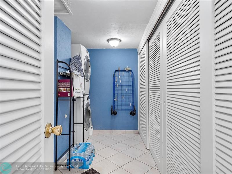 Image 18 of 42 For 4010 Galt Ocean Dr  1707-08