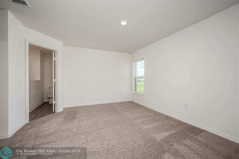 Image 12 of 18 For 8235 105th Ct