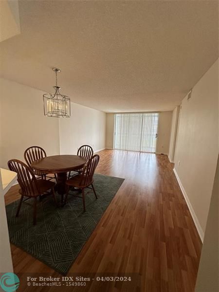 Image 11 of 42 For 7642 Trent Dr  204