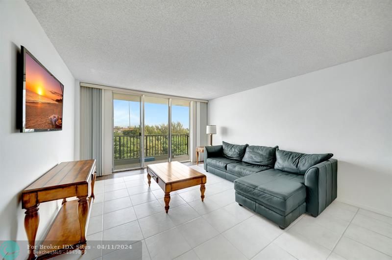 Image 4 of 51 For 2121 Ocean Blvd  704w