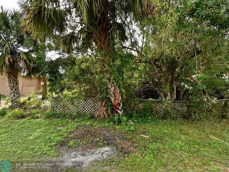 Listing Details for  Avenue J  , Fort Pierce, FL 34982