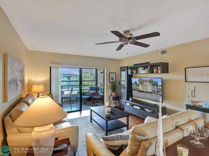 Image 14 of 44 For 6080 Sabal Palm Blvd  305