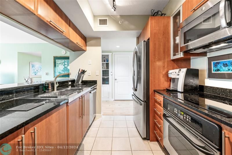 Image 9 of 54 For 610 Las Olas Blvd  315n