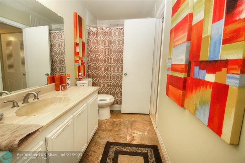 Image 16 of 23 For 8400 Lagos De Campo Blvd  302