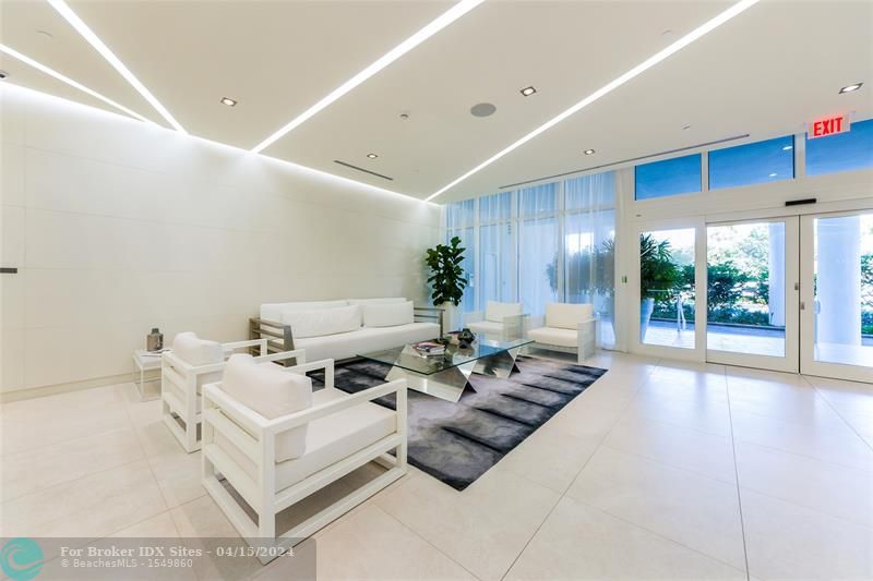 Image 23 of 25 For 4250 Biscayne Blvd  402