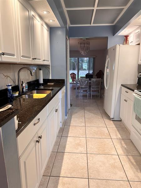 Image 7 of 14 For 800 142nd Ave  104-n
