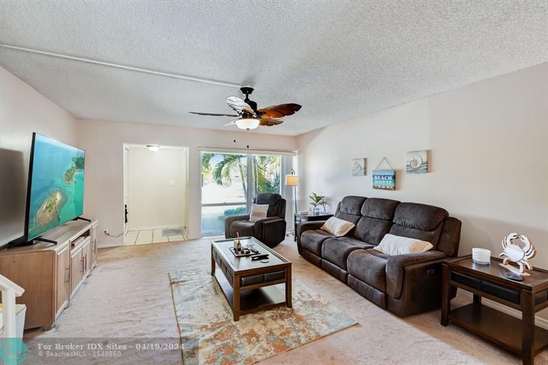 Image 8 of 35 For 5555 Ocean Blvd  13