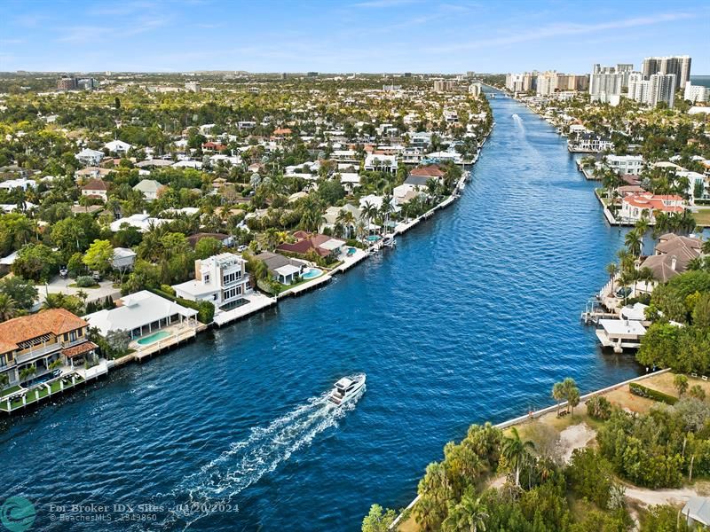 Image 72 of 91 For 2110 Intracoastal Dr