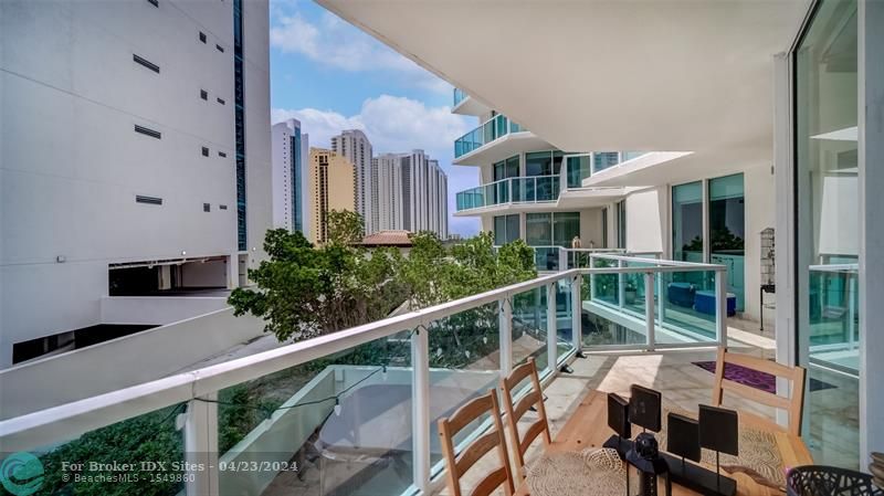 Image 22 of 38 For 150 Sunny Isles Blvd  601