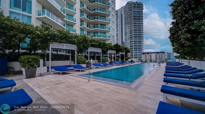 Image 28 of 38 For 150 Sunny Isles Blvd  601