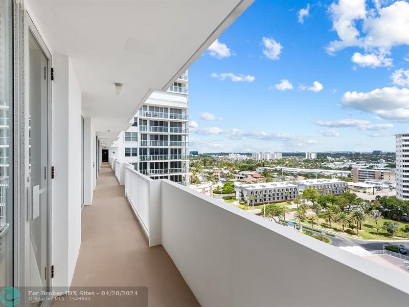 Image 31 of 67 For 4300 Ocean Blvd  12m