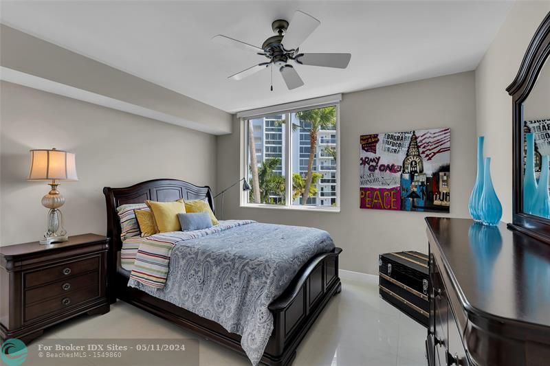 Image 17 of 41 For 2821 Ocean Blvd  307s