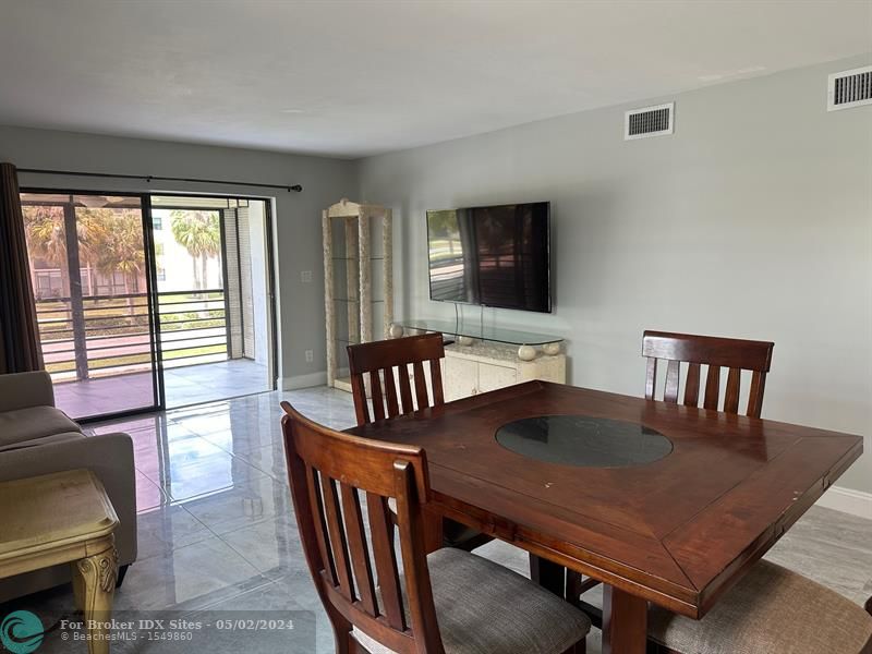 Image 12 of 46 For 4940 Sabal Palm Blvd  208