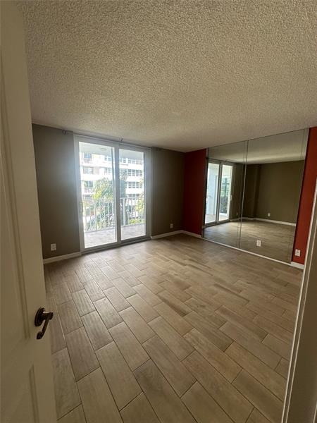 Image 15 of 31 For 1160 Federal Hwy  415