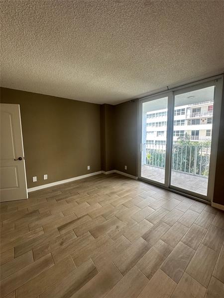 Image 16 of 31 For 1160 Federal Hwy  415