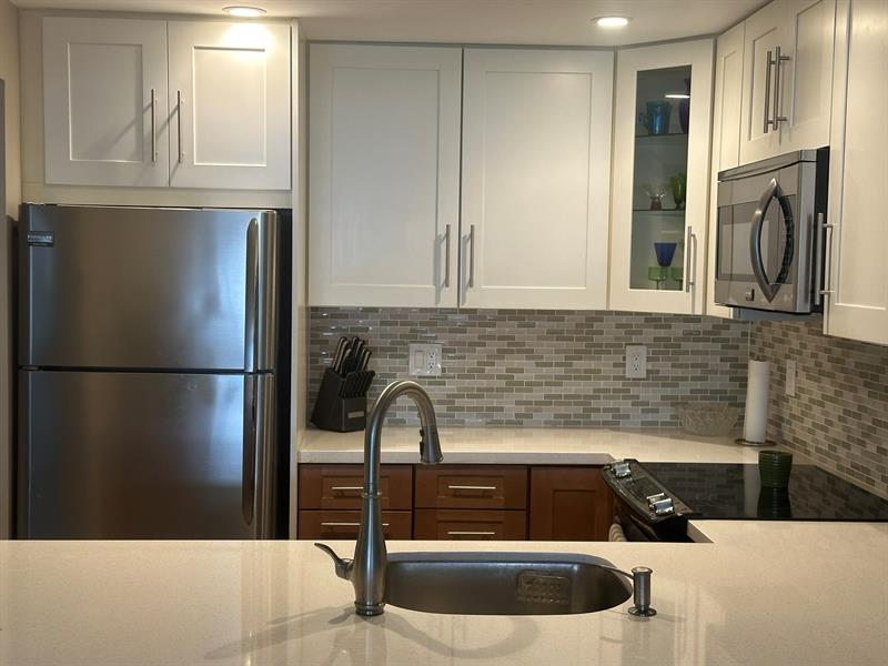 Image 2 of 31 For 1160 Federal Hwy  415