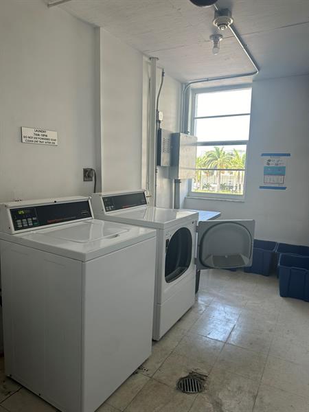 Image 21 of 31 For 1160 Federal Hwy  415