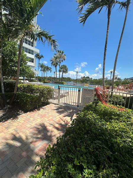 Image 29 of 31 For 1160 Federal Hwy  415