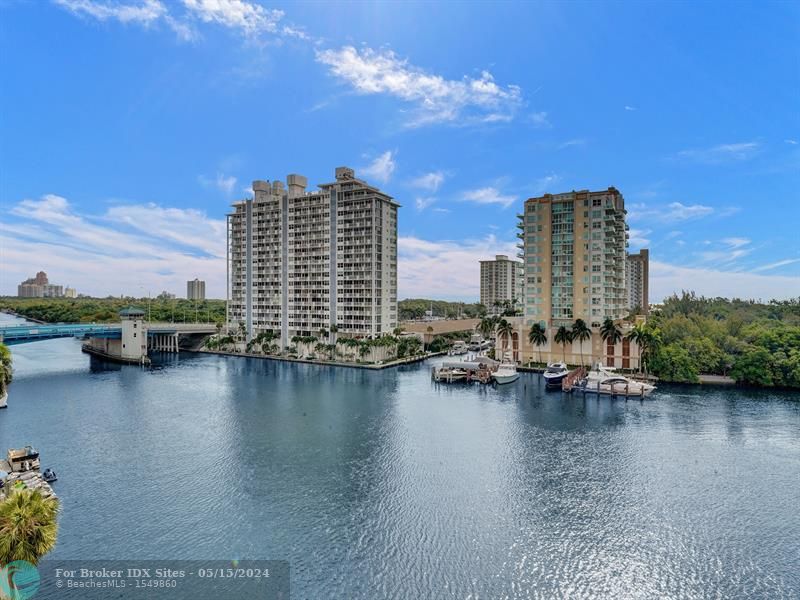 Image 48 of 71 For 936 Intracoastal Dr  7e