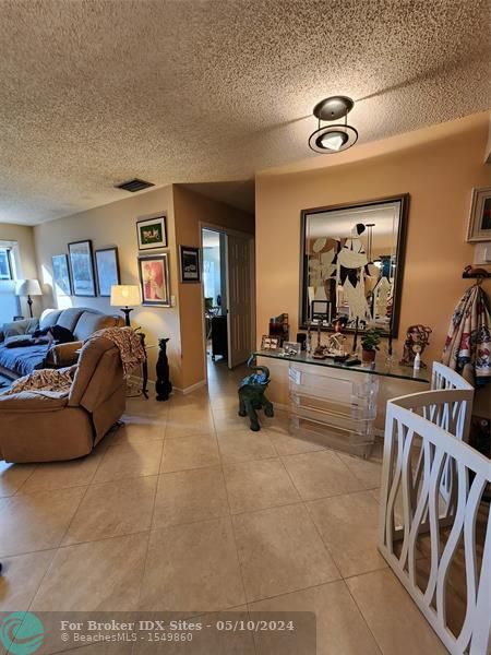 Image 3 of 49 For 3277 Cocoplum Cir  3327