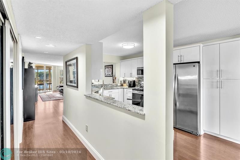 Image 4 of 68 For 7767 Granville Dr  310