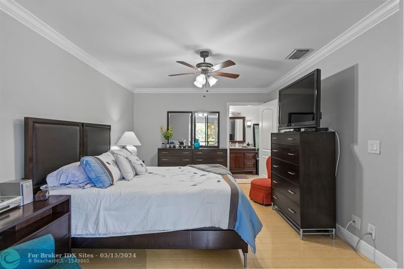 Image 21 of 60 For 4624 Carambola Cir  2706