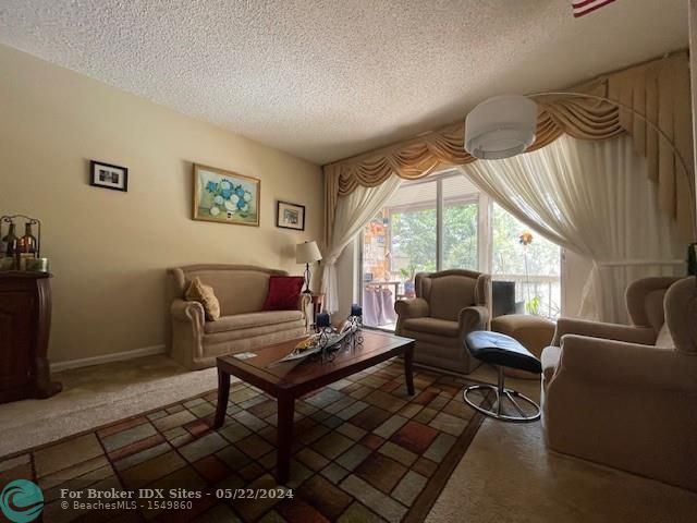 Image 4 of 13 For 8390 Lagos De Campo Blvd  306